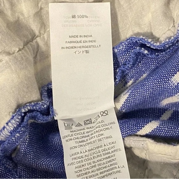 JCrew Cotton Shorts in White Blue Pattern with front zipper - Size 00 - Picture 3 of 6